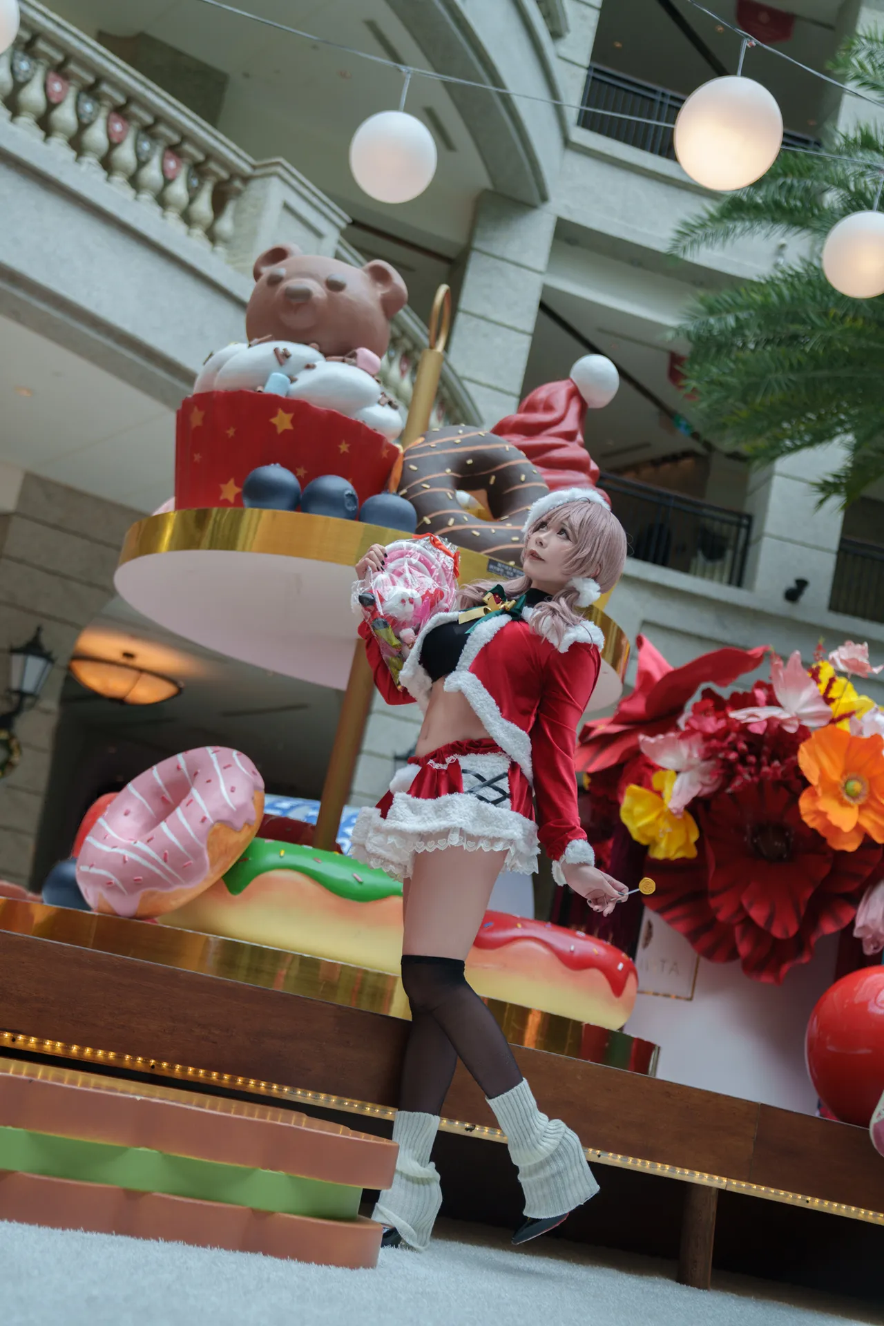 Aletha Cosplay - Bready animate cafe Christmas Collaboration - Image 4