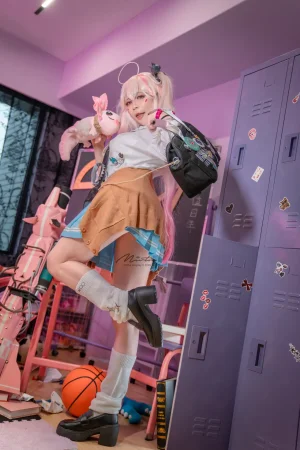 Aletha Cosplay - Jackal Class Troublemaker - Page 2