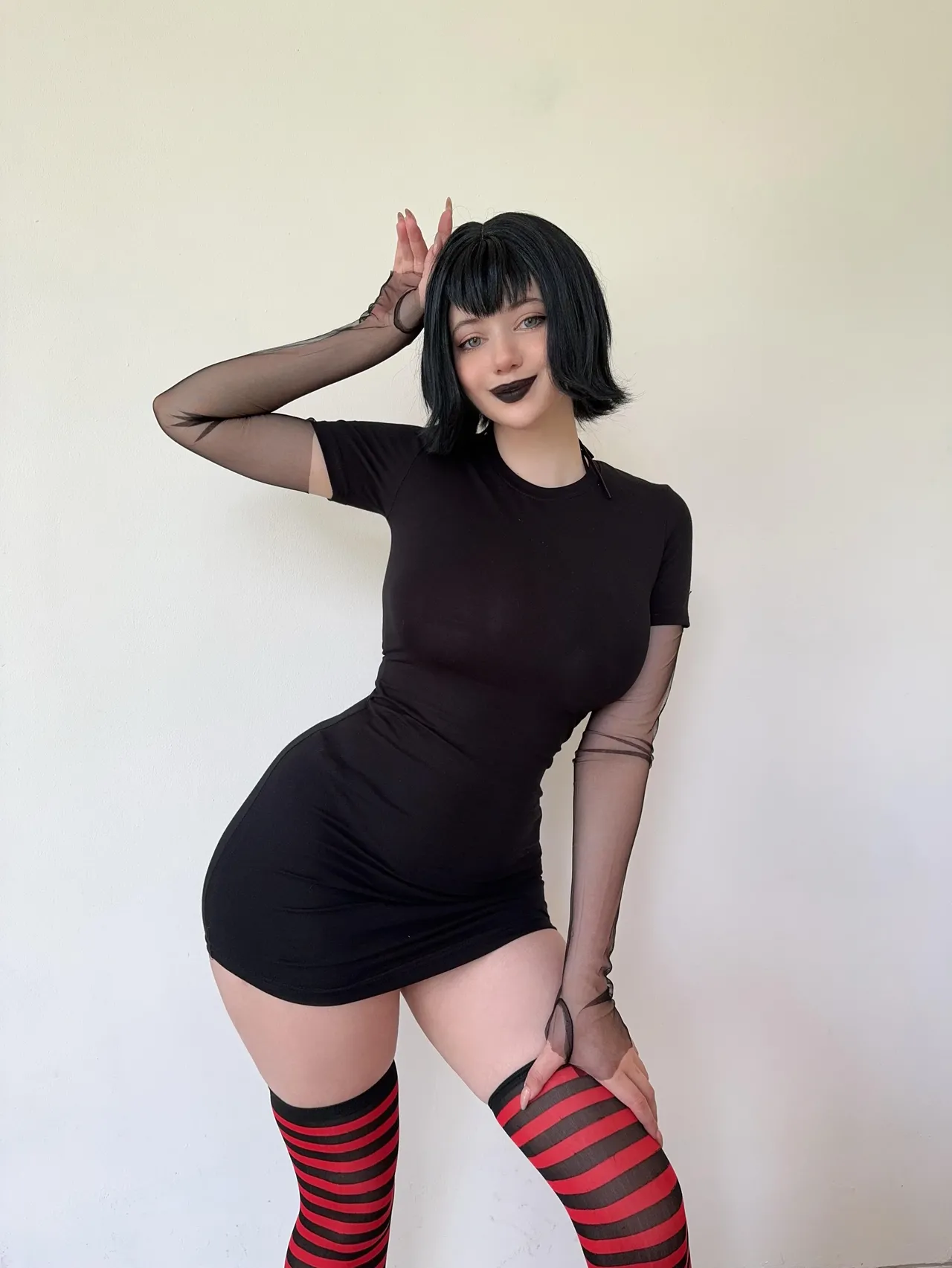 Alina Becker - Mavis - Image 2
