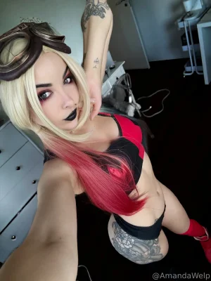 Amanda Welp - Harley Thumbnail
