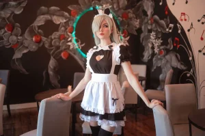Anastasia Komori - Maid Elizabeth - Page 2