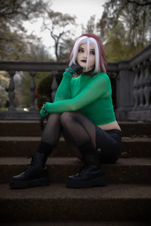 April Rose - Rogue - Page 11