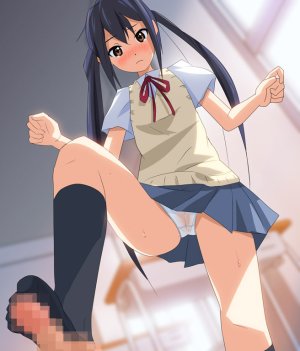 Azusa Nakano K-ON - Page 141