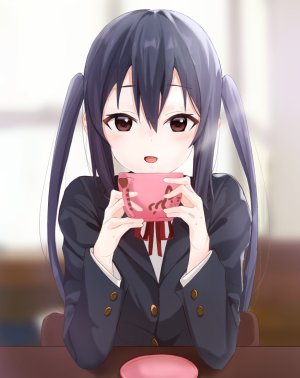Azusa Nakano K-ON - Page 35