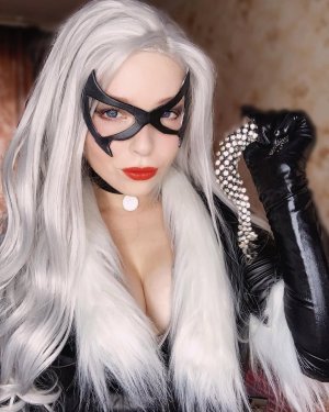 Black Cat Cosplay - Page 9