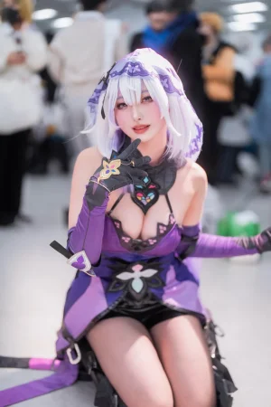 ごまな - Black Swan - Page 5