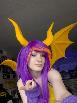 Bunni Lynn - Spyro - Page 9