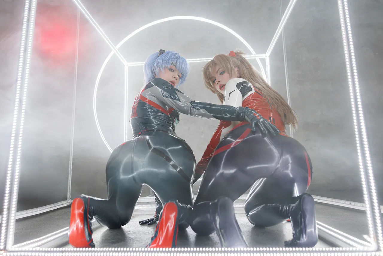 Caterpillarcos Asuka and Rei Plugsuits - Image 3