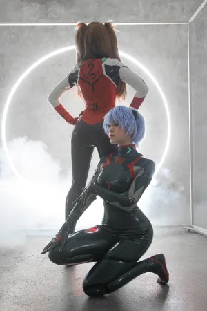 Caterpillarcos Asuka and Rei Plugsuits - Page 8