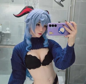 Celebi cosplay - Ganyu lingerie - Page 9