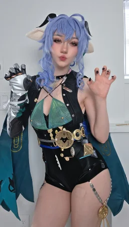 Celebi cosplay - Lucia - Page 2