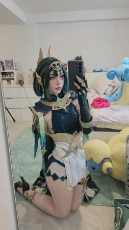 Celebi cosplay - Nefer - Page 11