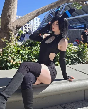 Celebi cosplay - Umbreon - Page 9
