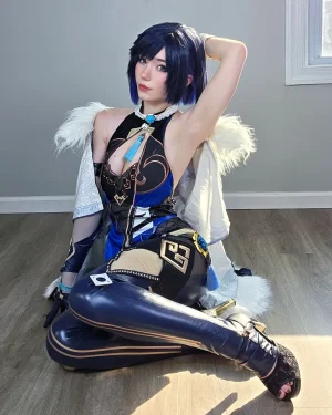 Celebi cosplay - Yelan - Page 12