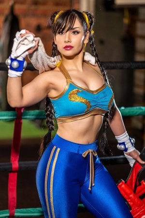 claubailarinita - Chun-Li - Page 28