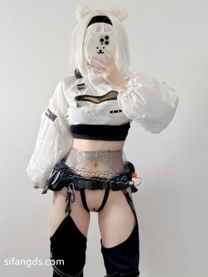 希尔薇 cos 水印 - Page 172