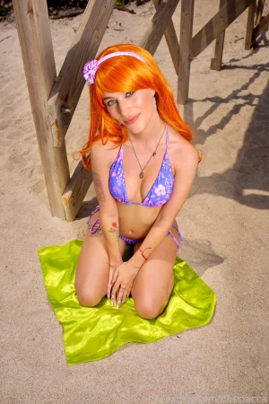 Dani Sciacca - Daphne bikini Thumbnail