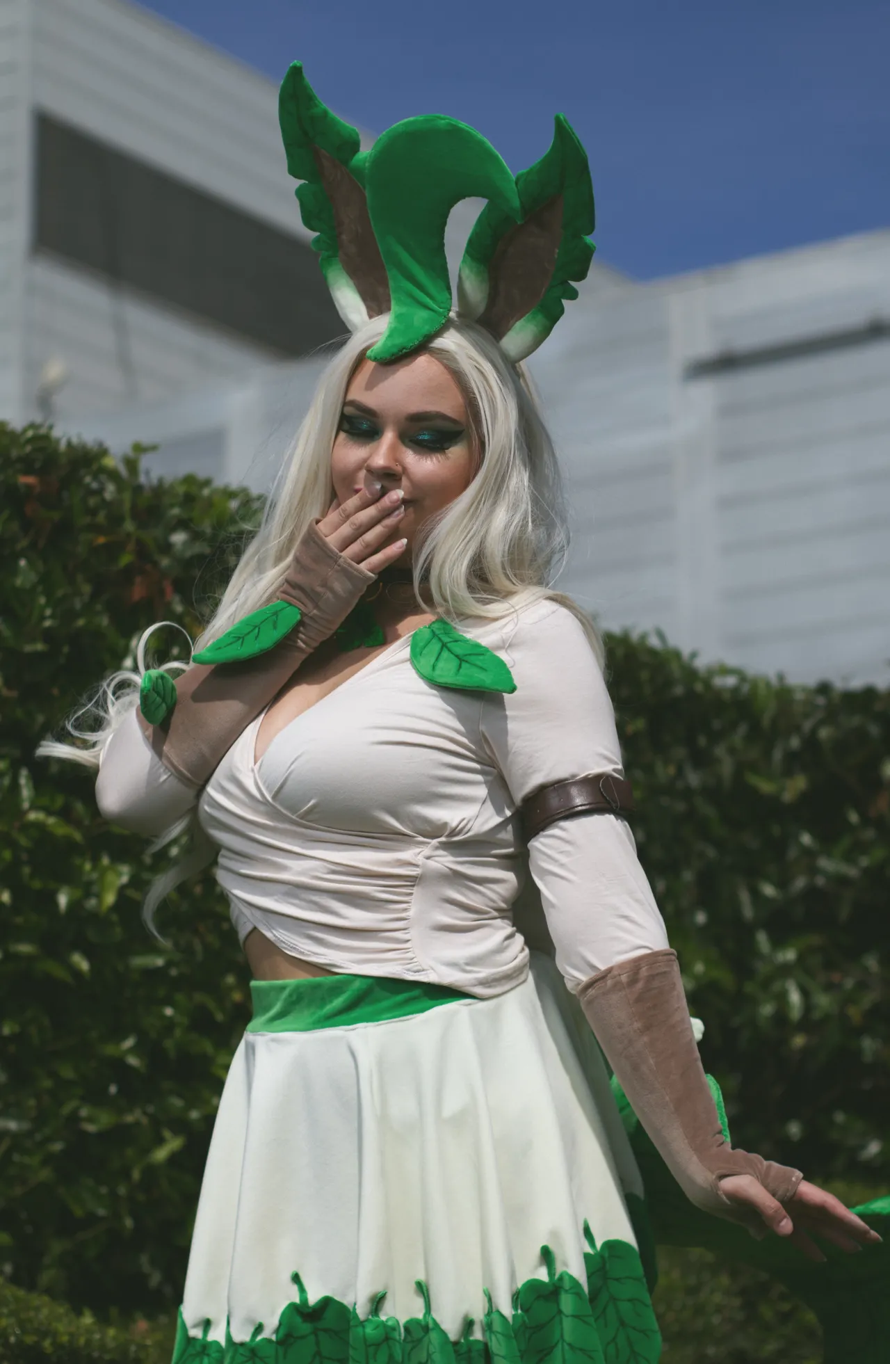 Dogtor Izzy - Leafeon - Image 14