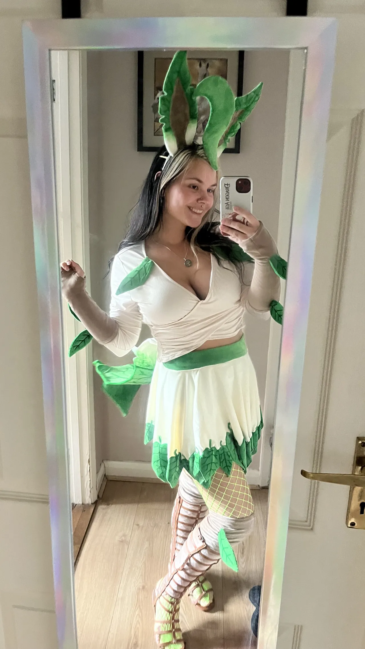 Dogtor Izzy - Leafeon - Image 31