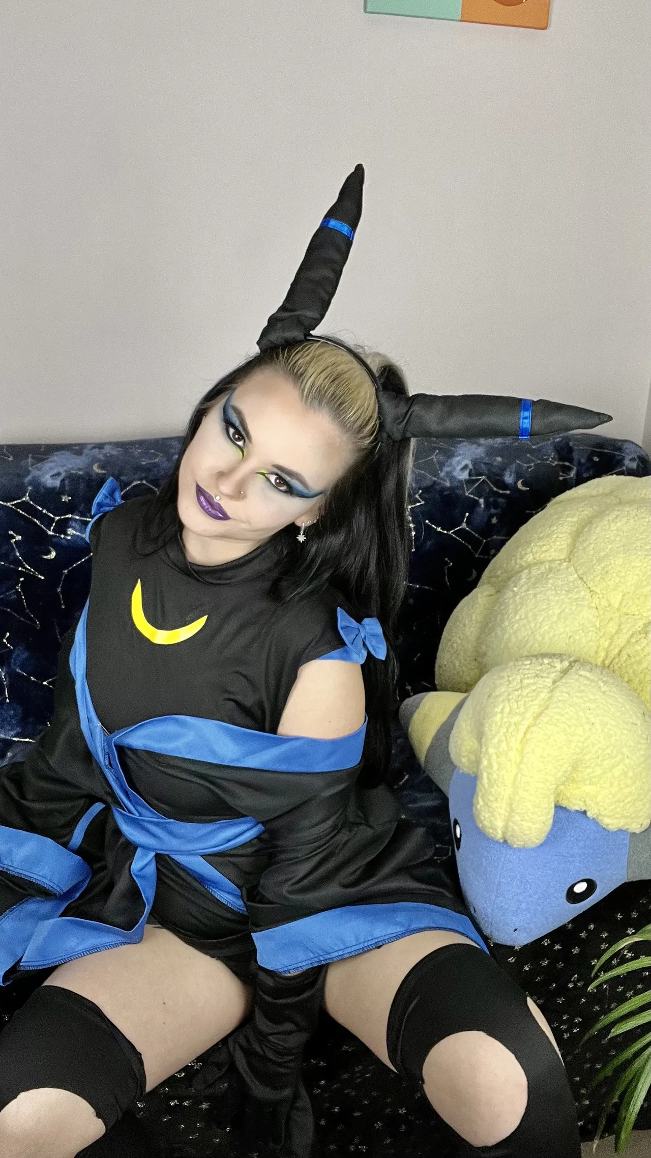 Dogtor Izzy - Shiny Umbreon - Image 14