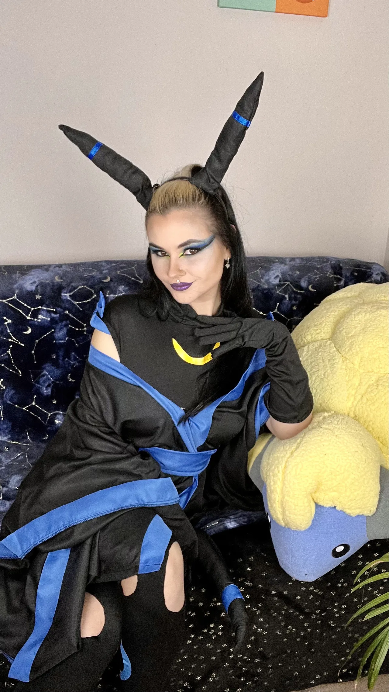 Dogtor Izzy - Shiny Umbreon - Image 29
