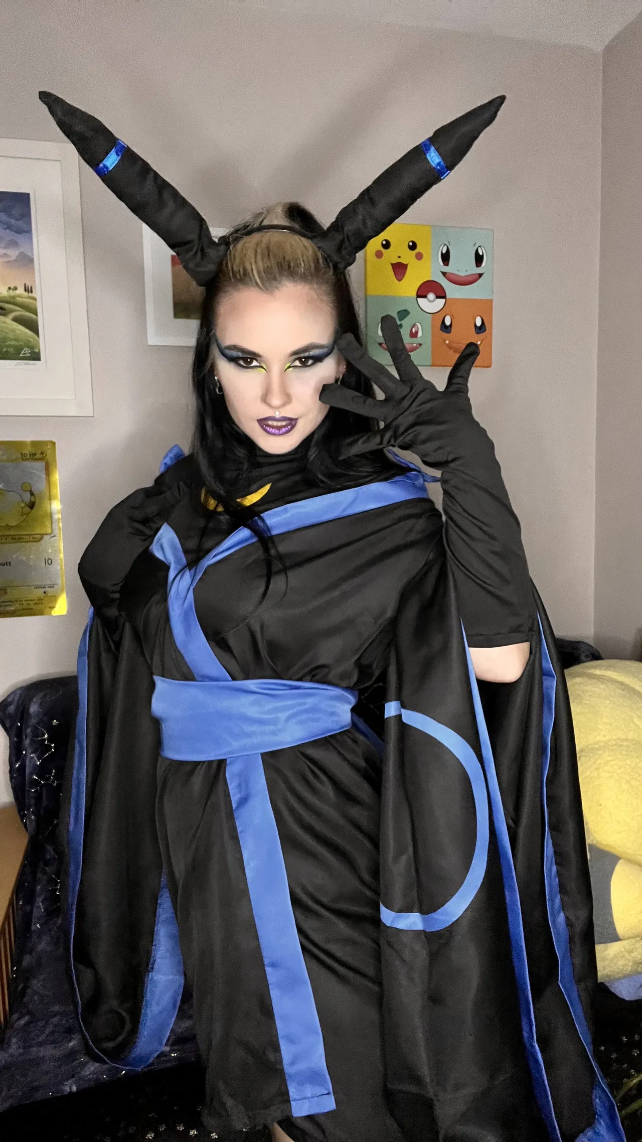 Dogtor Izzy - Shiny Umbreon - Image 3