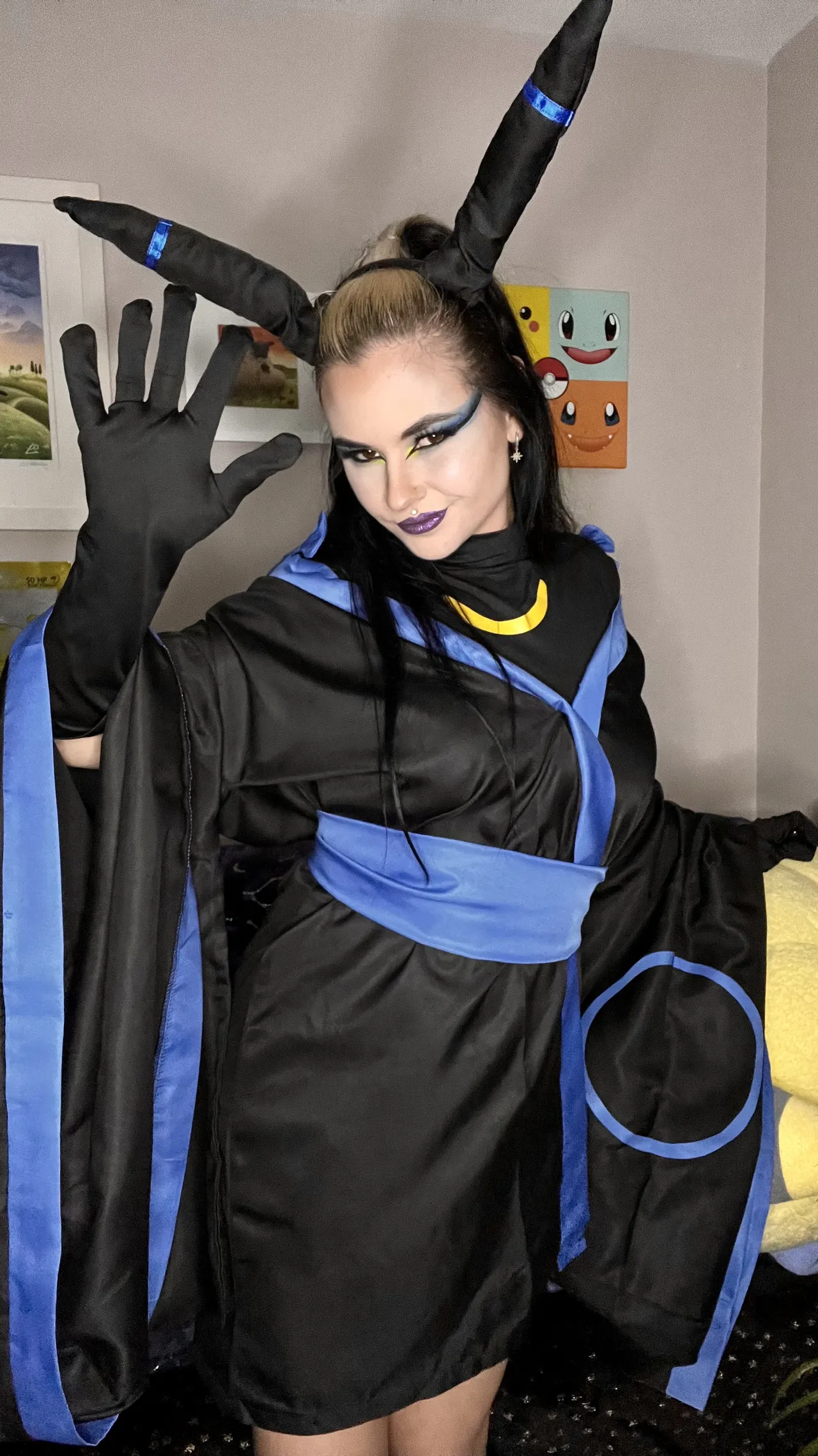 Dogtor Izzy - Shiny Umbreon - Image 38