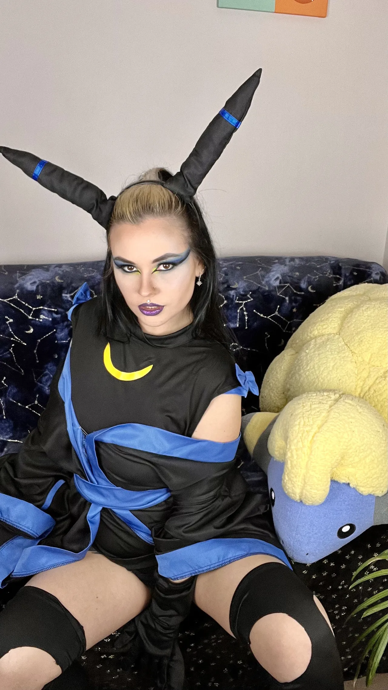 Dogtor Izzy - Shiny Umbreon - Image 50