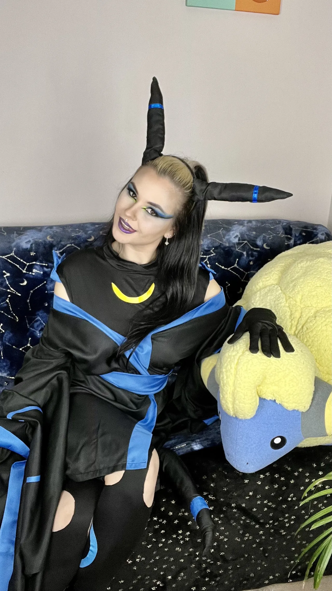 Dogtor Izzy - Shiny Umbreon - Image 61