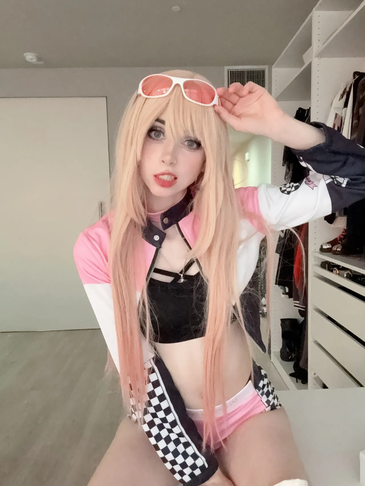 Duckie - Race Queen Marin - Image 11