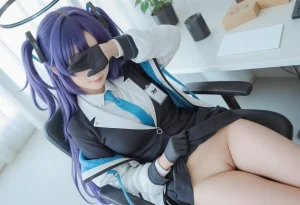 DyDy_cos Hayase Yuuka Cosplay - Page 21