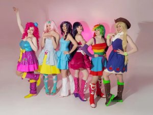 Equestria Band - The Fall Formal Dress - Page 31