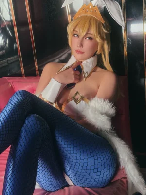 リバイバルFGOえっちなバニ上の人2回戦目テカタイ網バニーガールっていいよな - Page 2