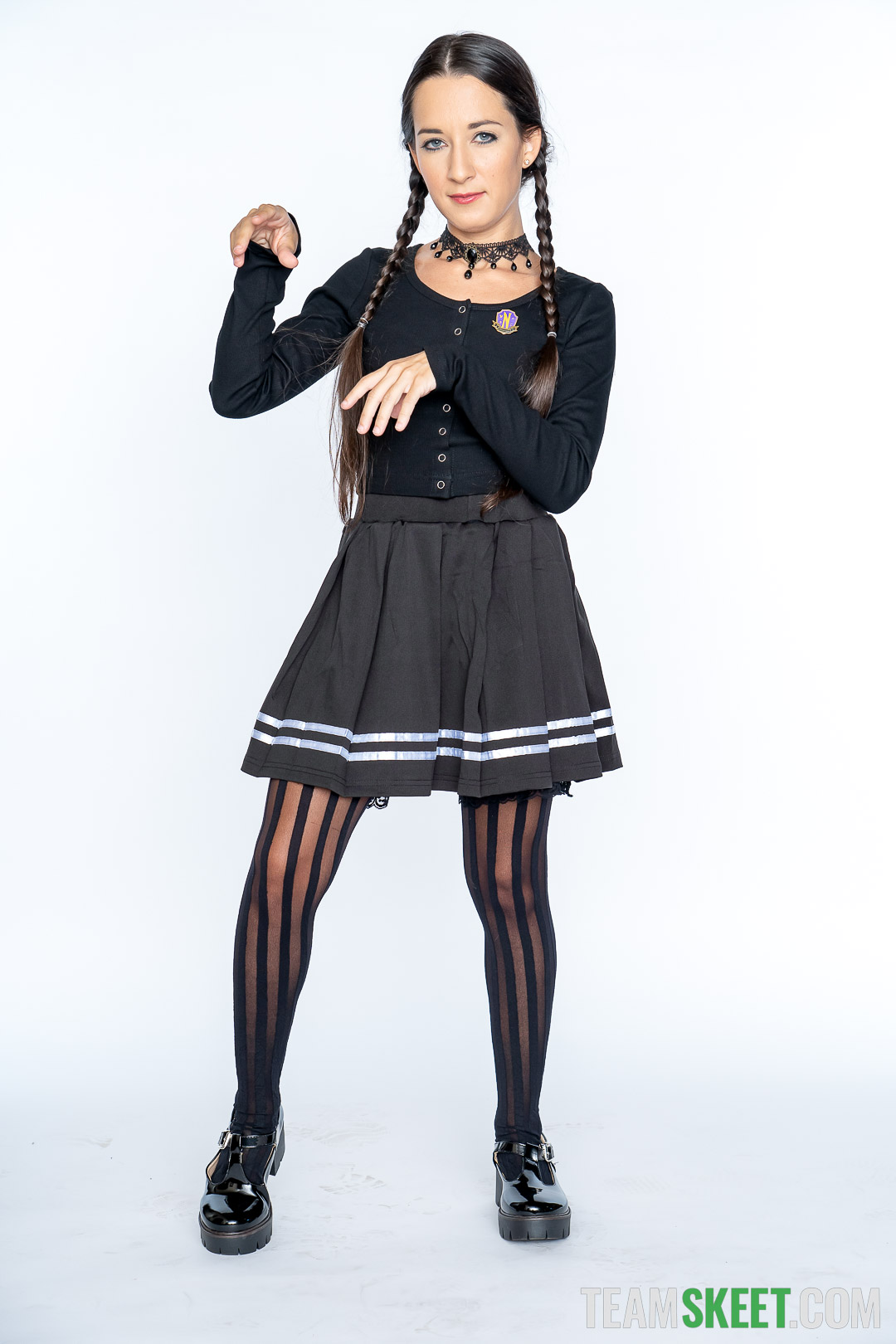 Freya Von Doom Claire Roos - Wednesday Addams Enid Sinclair - Image 4