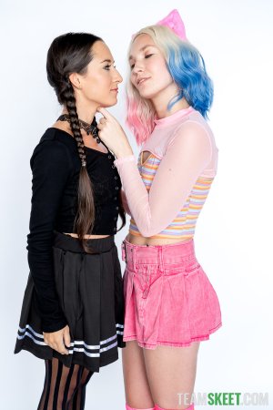 Freya Von Doom Claire Roos - Wednesday Addams Enid Sinclair - Page 38