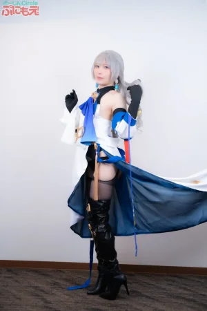 ２本立てテカテカ泡泡天国グラマラスメガネお姉さんレイヤーさんと美人系いいなりレイヤーさんセックス終わりの濃厚アフターサービス２本立て写真集 - Page 81