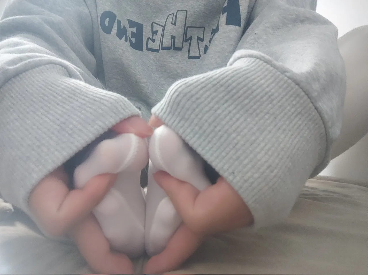 推特九子仅有足 - Image 1