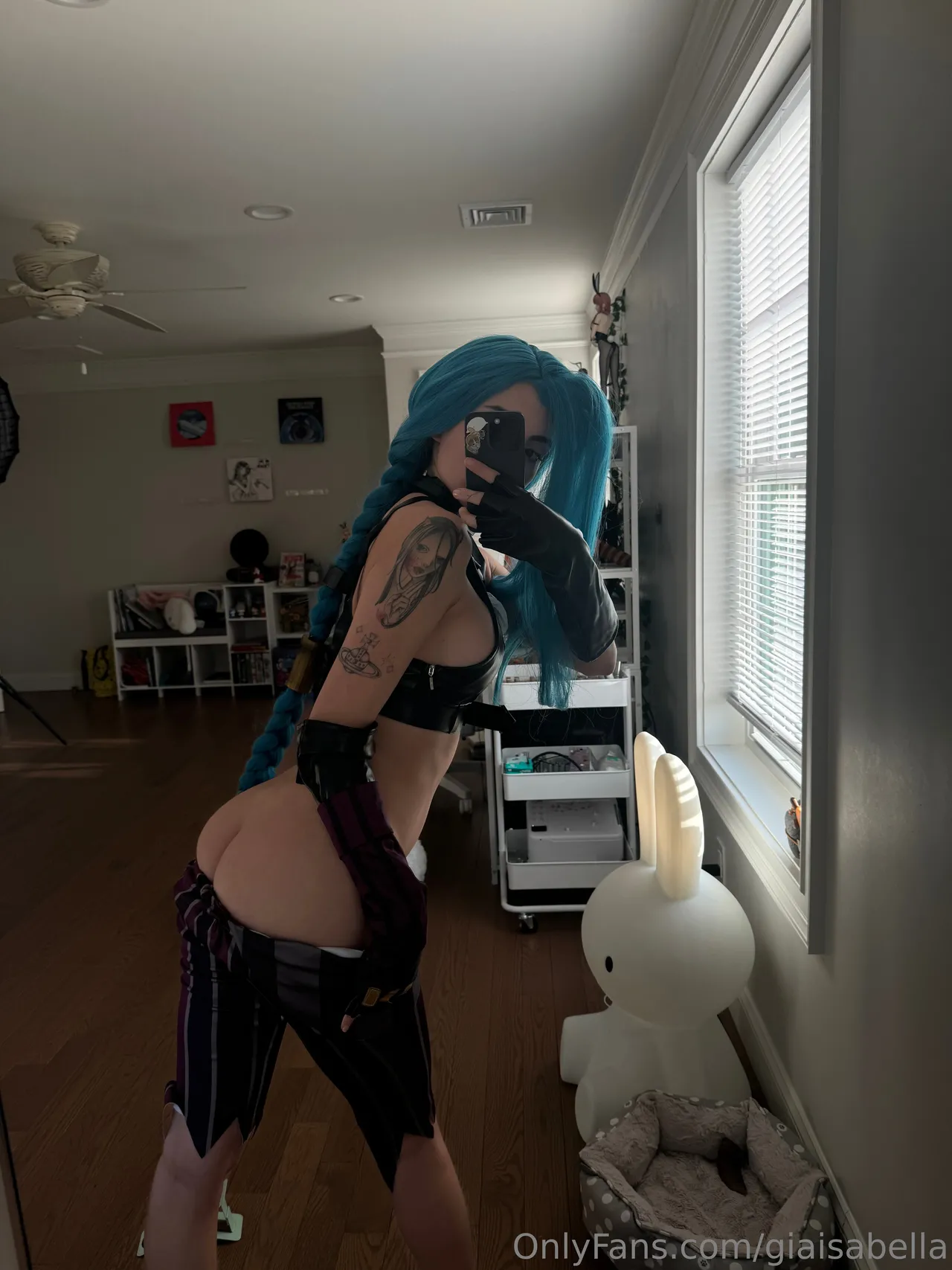 Gia Isabella - Jinx - Image 5