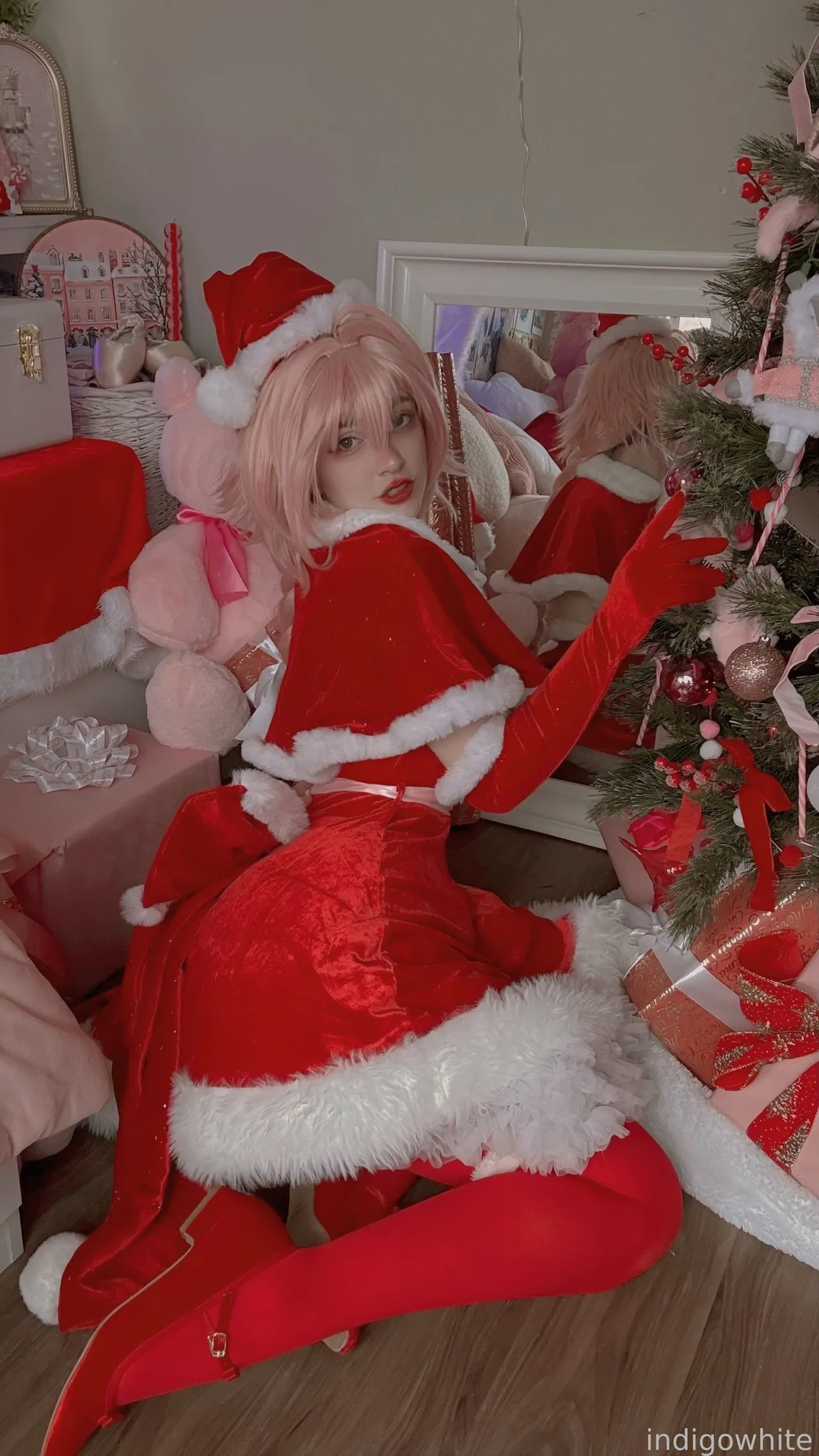 Indigo White - Santa Astolfo - Image 126