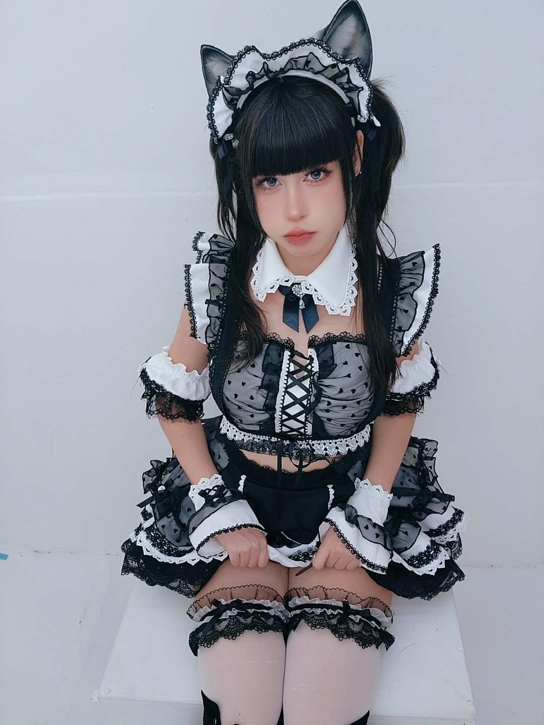 JeanWanWan on x - Image 51