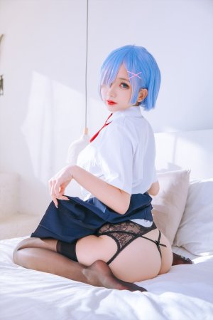 日奈娇 - 蕾姆jk - Page 24