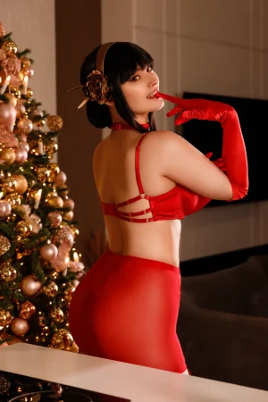 Juk Cosplay - Yor Xmas - Page 5