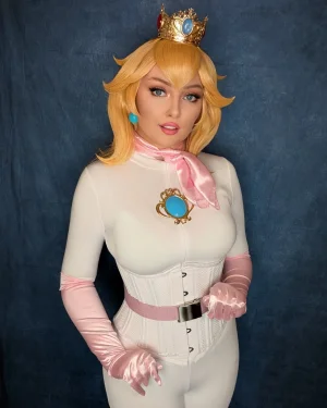 Kate Gray - Princess Peach Racer - Page 20