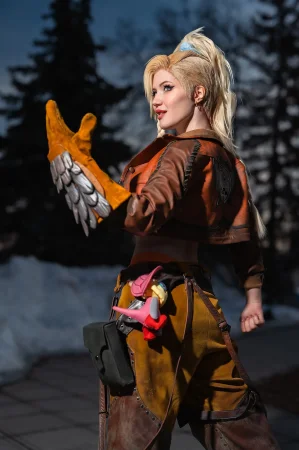 Lada Lyumos - Gemma Monster Hunter - Page 3