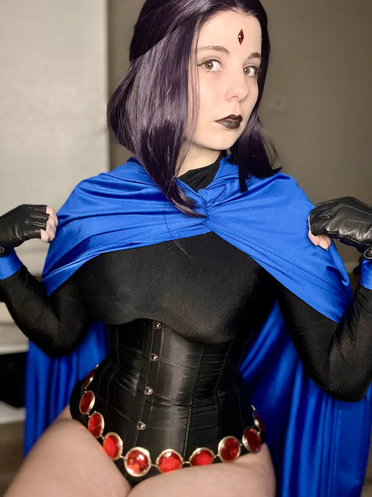 Maniac Megan - Raven - Image 12