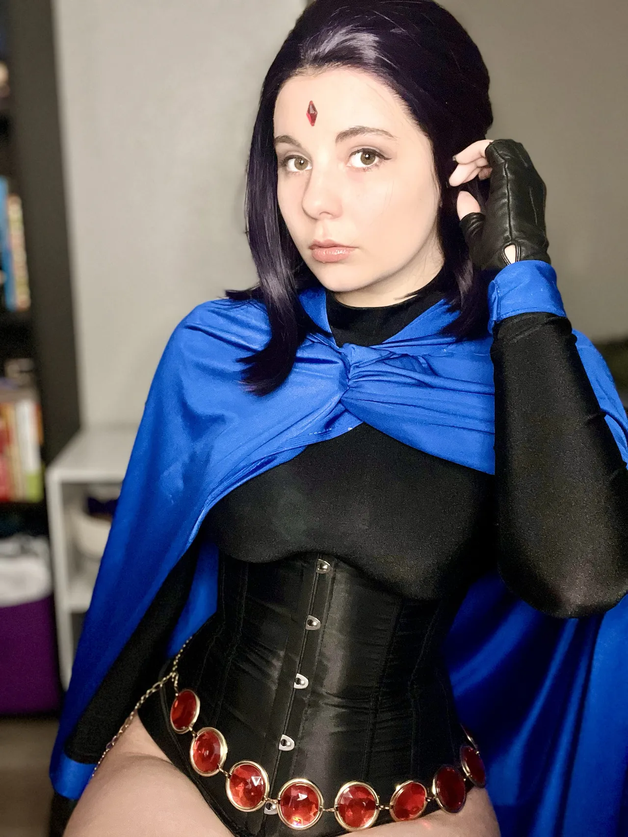Maniac Megan - Raven - Image 8