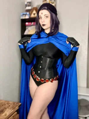 Maniac Megan - Raven - Page 13