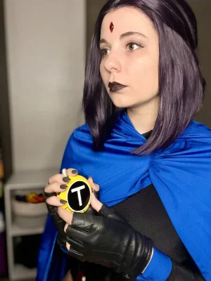 Maniac Megan - Raven - Page 3