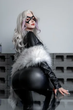 Mik Allen - Black Cat - Page 4