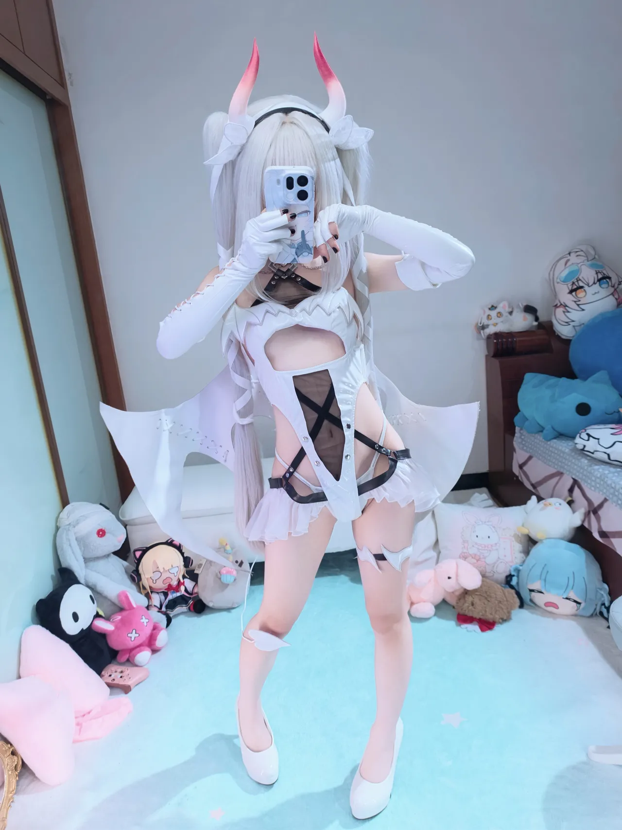 Reng-nikke白兔 恶魔 - Image 1